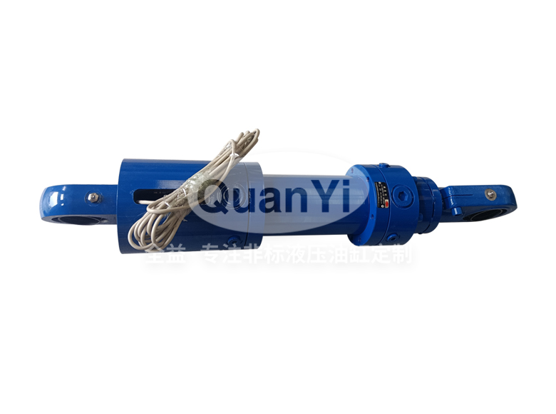 常州全益機(jī)械制造有限公司-冶金設(shè)備專(zhuān)用油缸 100/70-149 帶傳感器100/70-149